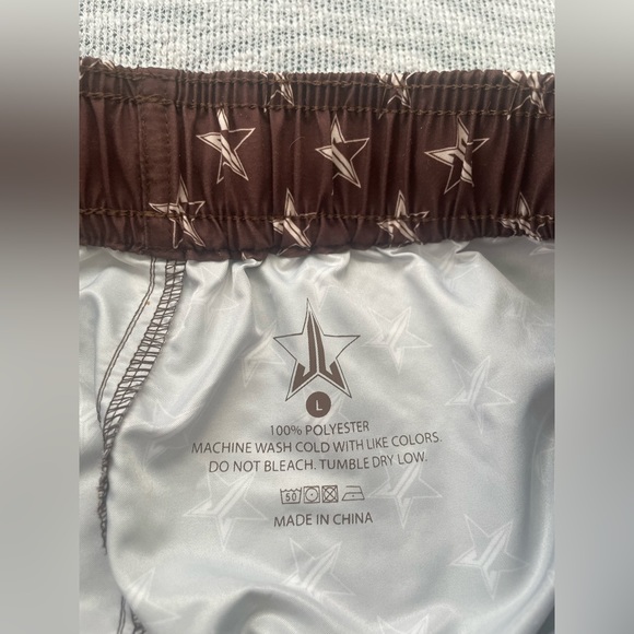 COPY - LIKE NEW Jeffree Star Swim Shorts in Chocolate size Mens Large - Picture 2 of 9